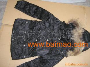 義烏東佳服裝廠 一站式批發(fā)供應(yīng)庫存服裝、日用品、圣誕禮品與小五金